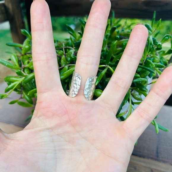 Turquoise and Hammered Silver Adjustable Statement Ring - Picture 2 of 2